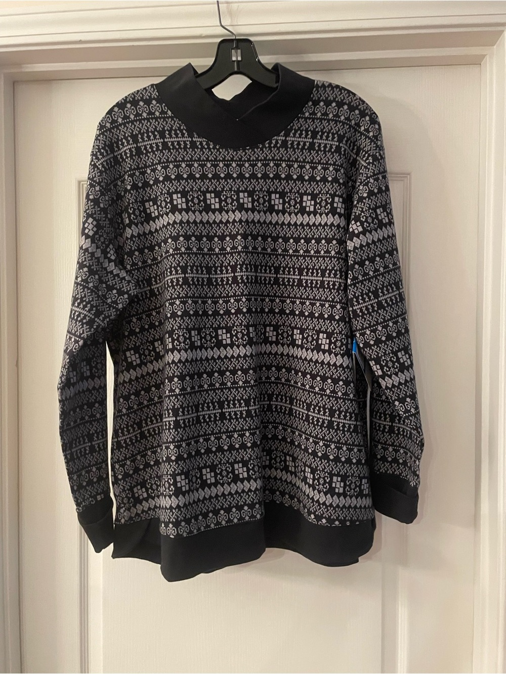 Ladies Columbia Black & Gray Patterned Sweater Size 2X